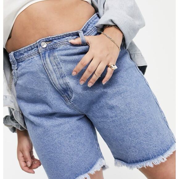 Missguided Plus Frayed Hem Longer Line Denim Shorts Sz 16 Blue Jean Short New - Picture 2 of 9
